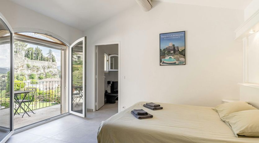 Photo of Roman Vista