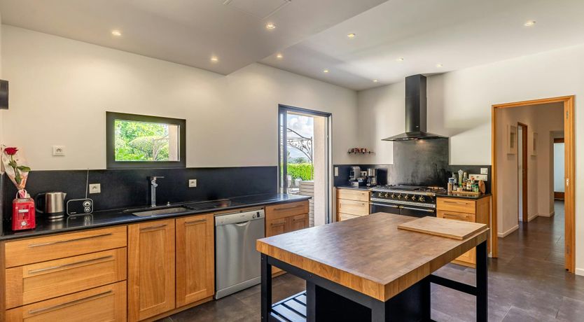 Photo of Roman Vista