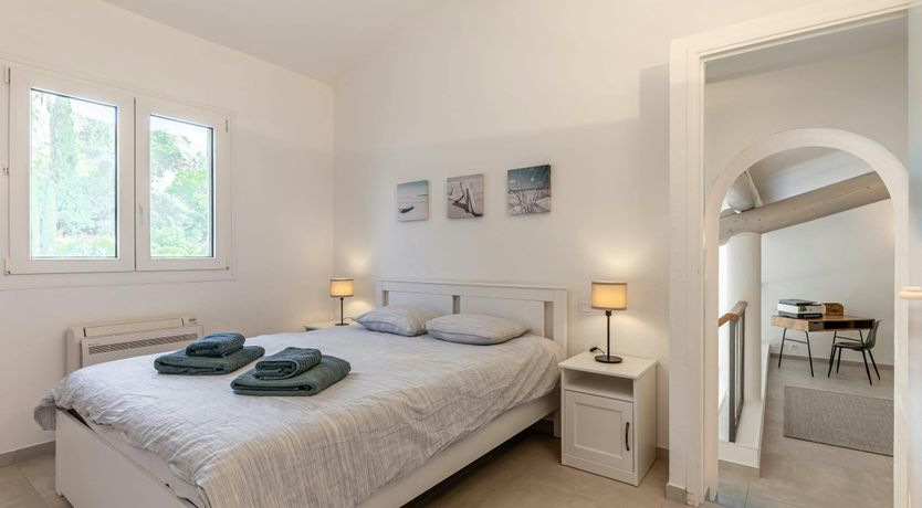 Photo of Roman Vista