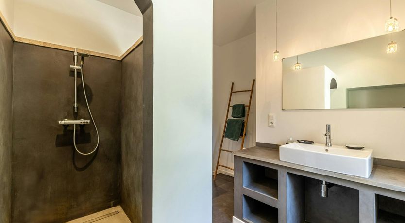 Photo of Roman Vista