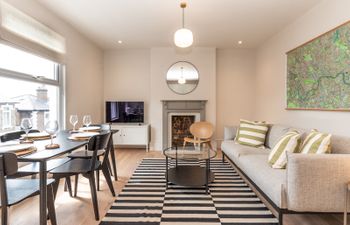 Richmond Charm Holiday Home