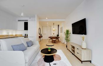 A Parisian Spirit Holiday Home