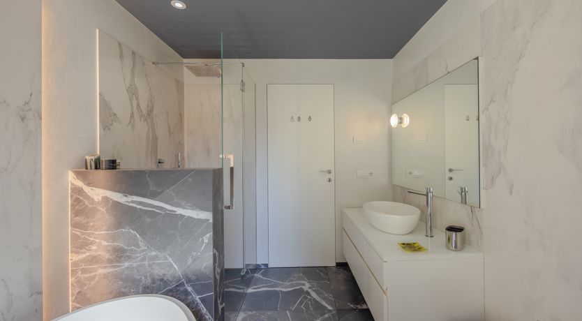 Photo of The Como Residence