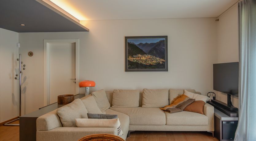 Photo of The Como Residence