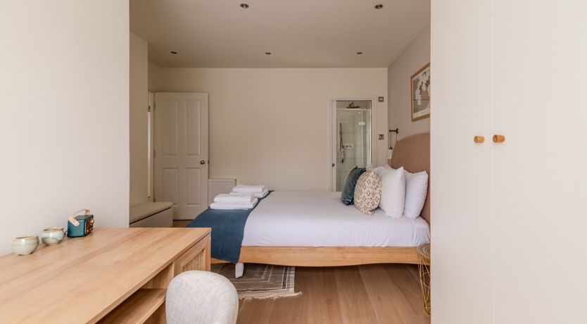 Photo of The Dulwich Artist