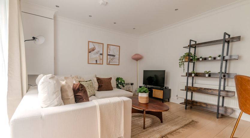 Photo of The Dulwich Artist