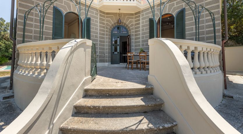 Photo of Rustic View