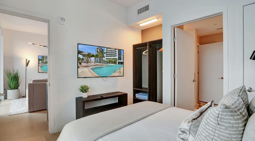 Photo of Golden Crown