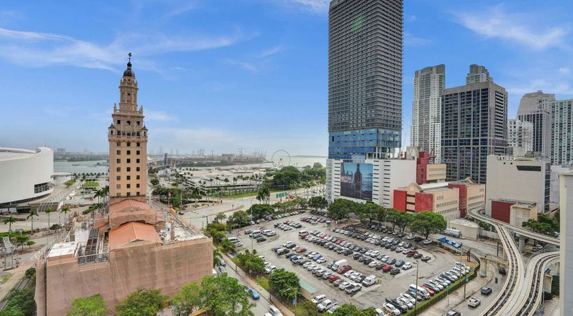 Photo of Golden Crown