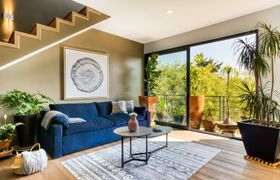 Photo of vibrant-skyline-retreat
