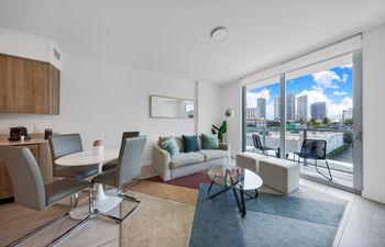 Miami Design Holiday Home