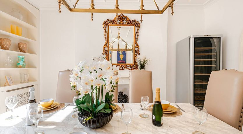 Photo of Victoria Charm