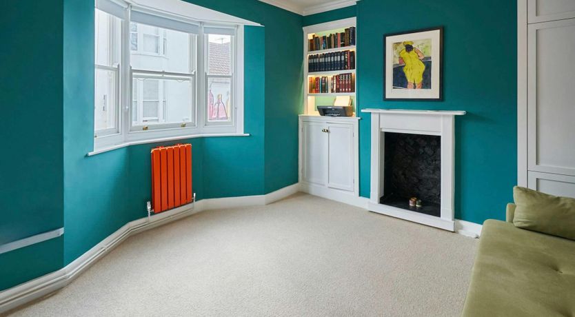 Photo of Jewel & Quiet