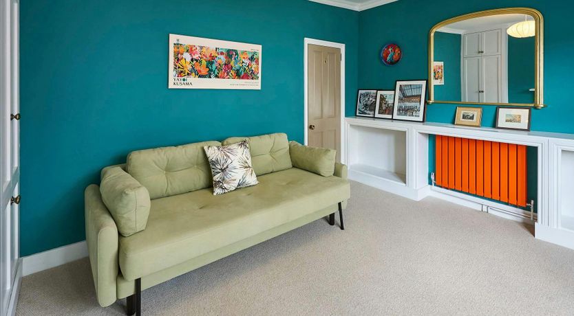 Photo of Jewel & Quiet