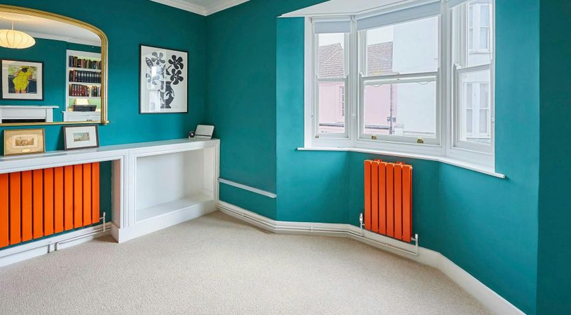 Photo of Jewel & Quiet