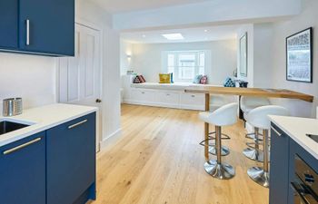 Jewel & Quiet Holiday Home