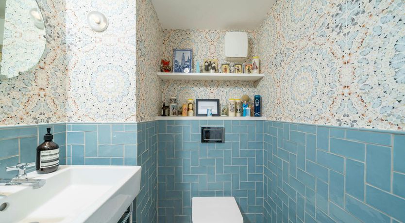 Photo of Earl's Light