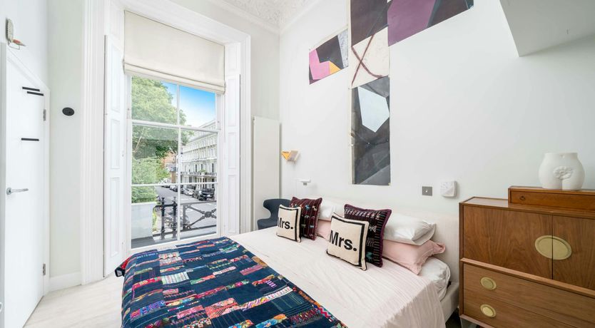 Photo of Earl's Light