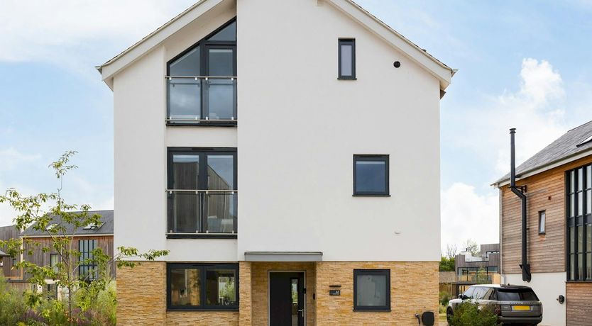 Photo of The Regal Town