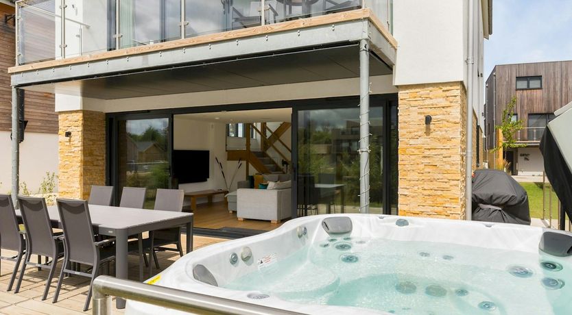 Photo of The Regal Town