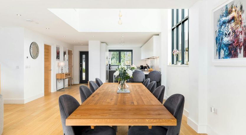 Photo of The Regal Town