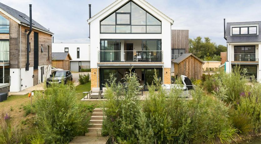 Photo of The Regal Town