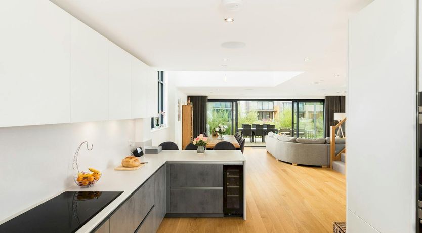 Photo of The Regal Town