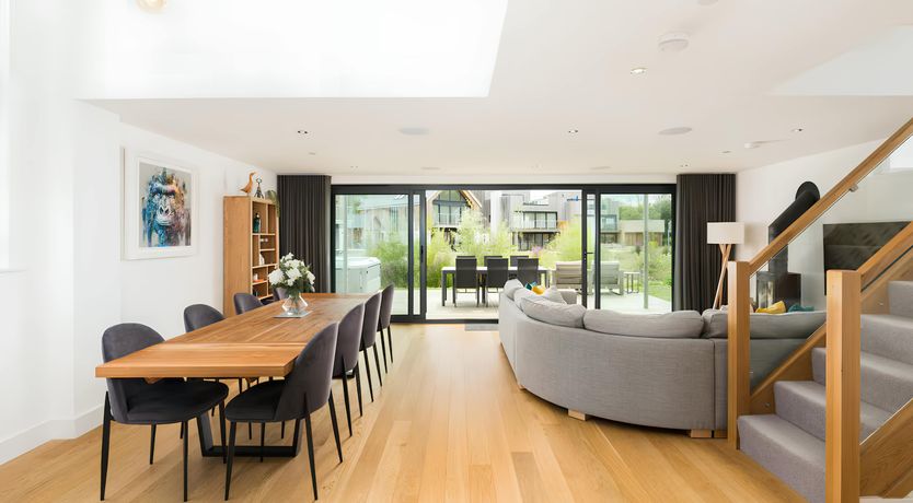 Photo of The Regal Town