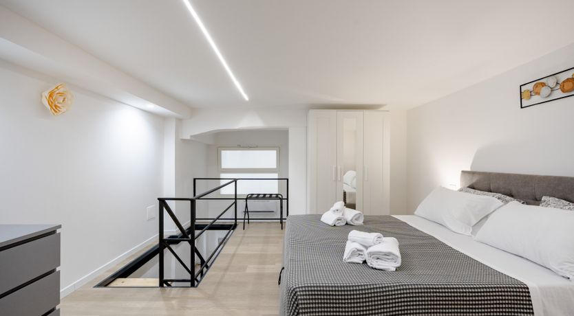 Photo of Stylish Arch