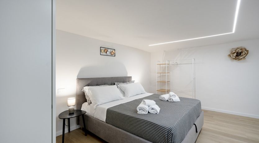 Photo of Stylish Arch