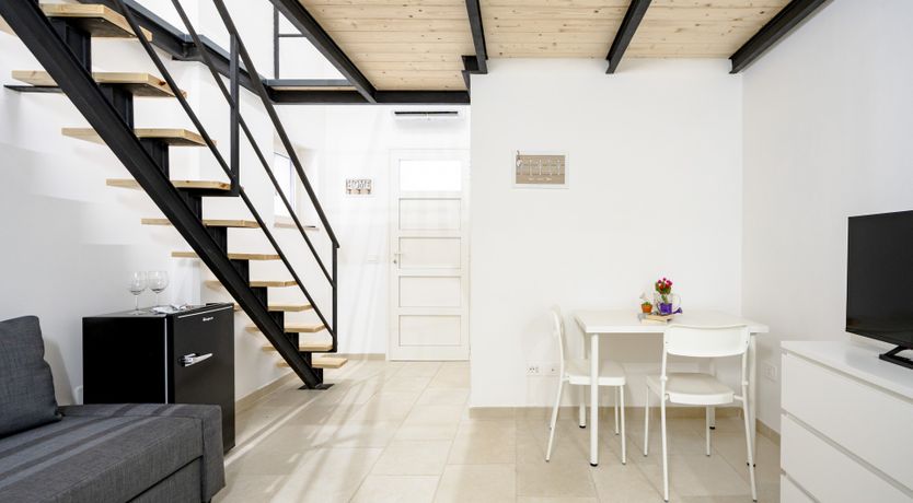 Photo of Stylish Arch