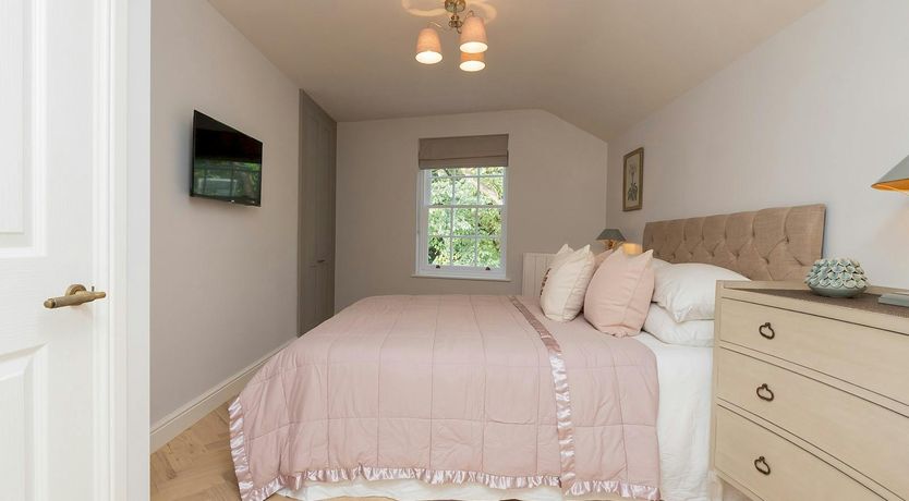 Photo of The Henrietta