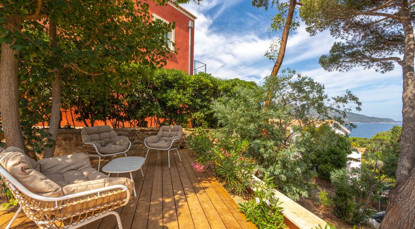 Photo of Coastal Garden