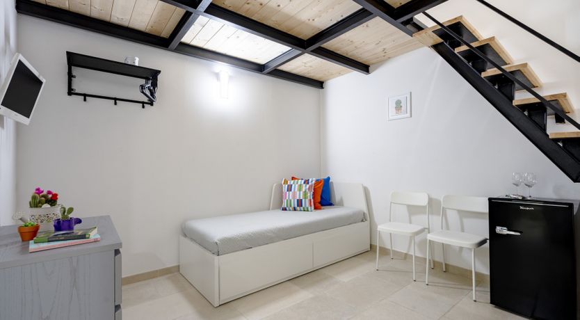 Photo of Elegant Pearl