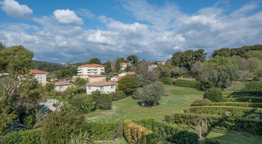 Photo of The Riviera Still