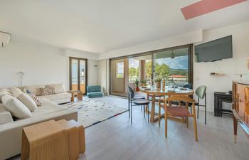 The Riviera Still Holiday Home