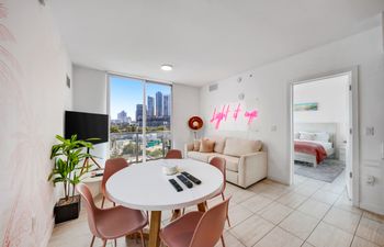 Design District Dandy Holiday Home