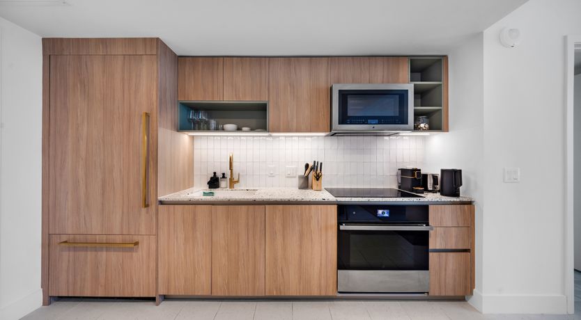 Photo of Bayside Buzz