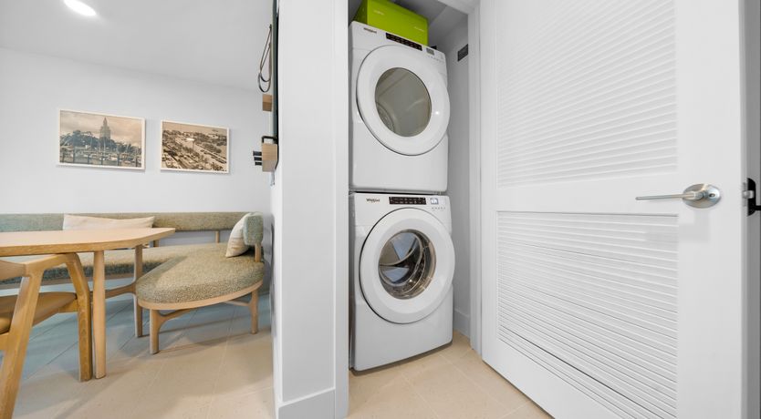 Photo of Bayside Buzz