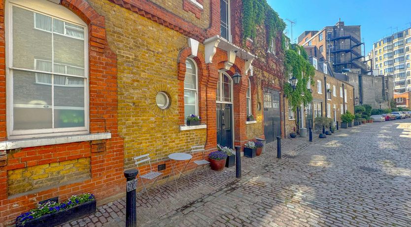 Photo of The Regent's Rose