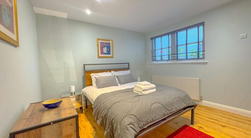 Photo of The Regent's Rose