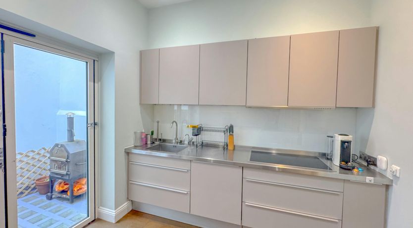 Photo of The Regent's Rose