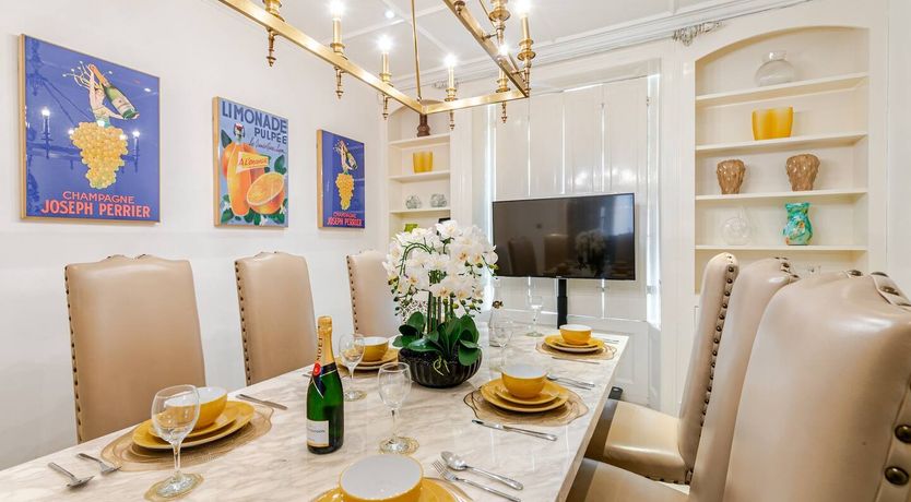 Photo of The Isabella