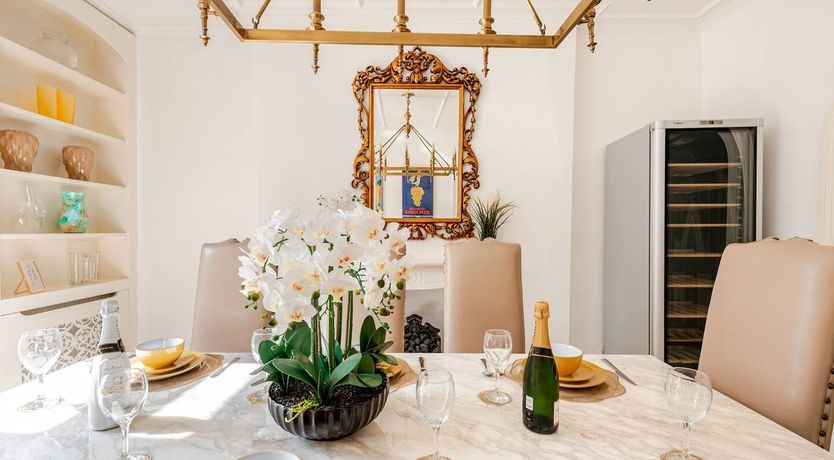 Photo of The Isabella