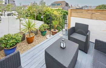 Grand Horizon Holiday Home