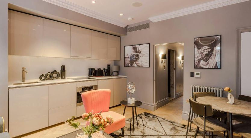 Photo of Love of the City