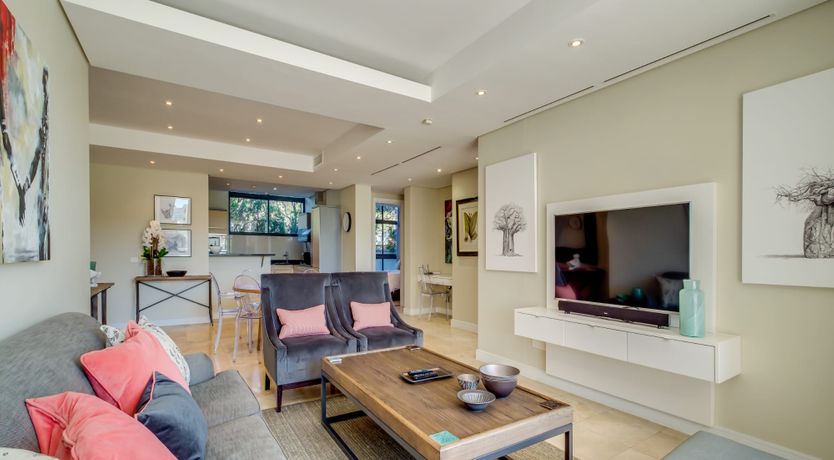 Photo of Makalani Palm