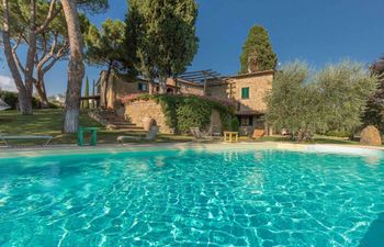 Enchanted Delight Holiday Home
