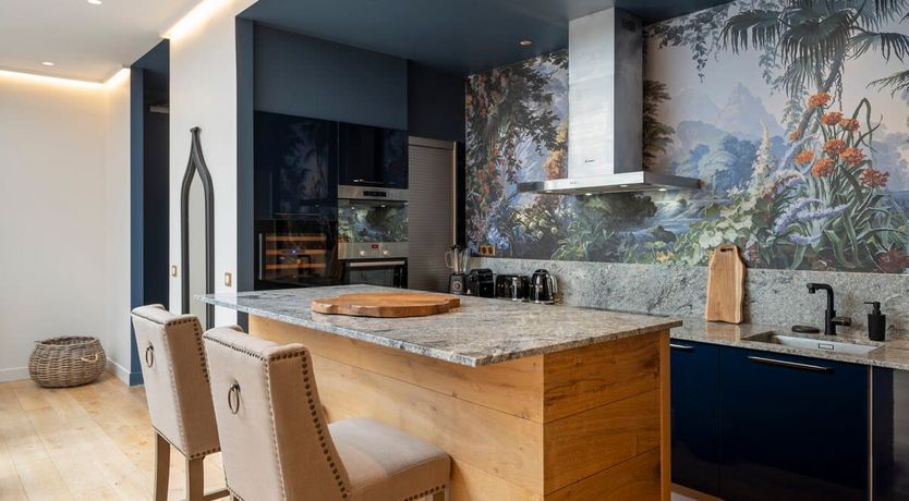 Photo of Les Artistes