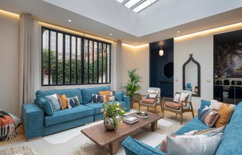Les Artistes Holiday Home